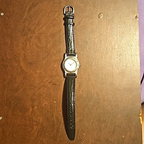 Authentic Cuir Veritable Watch w/Black Cuir Veritable Band, Quartz, Japan Moveme - Picture 4 of 9